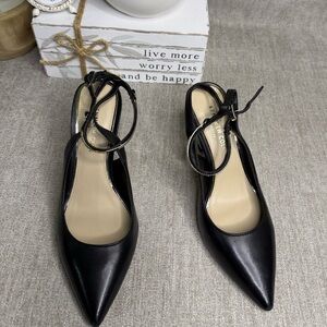 Kenneth Cole New York Chain Ankle Strap Heels Black NIB Minor Scuff